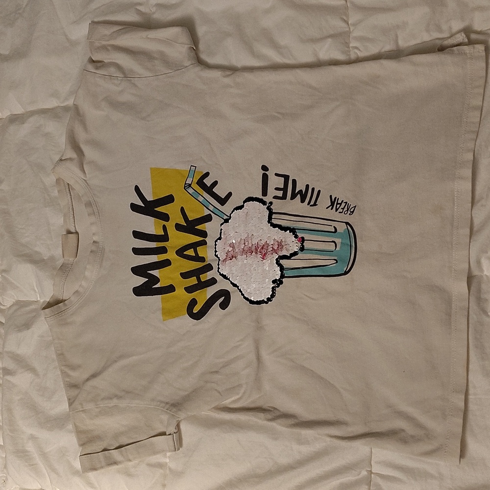 👧 Zara Girls' Milk Shake Flippy Shirt